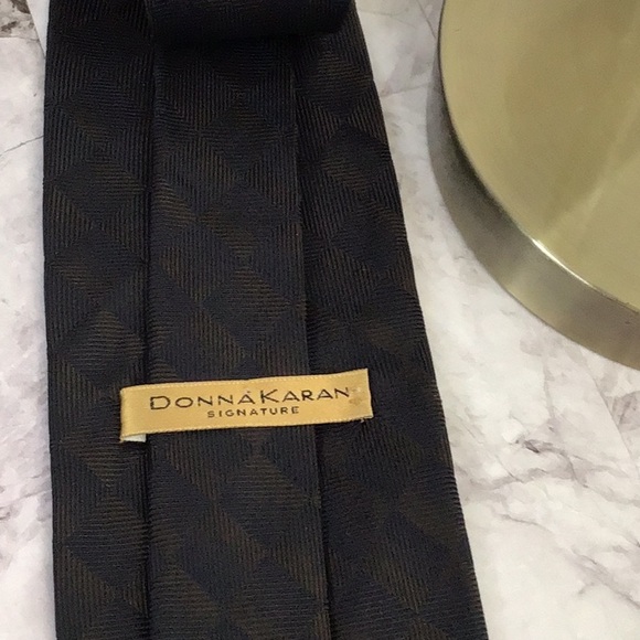 Donna Karen repp silk tie, deep dark brown black necktie - Picture 4 of 6